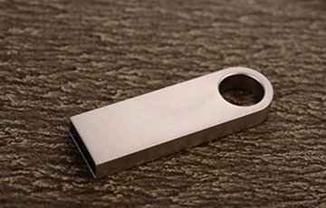 D-Trend Speicherstick USB 2.0 Flash Drive Edel Stahl-Flash-Laufwerk Memory Stick USB-Sticks Schluesselform -